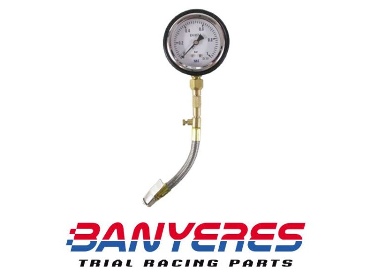 Trial pressure gauge with 1.0 BAR regulator, manufactured with stainless steel case and protective rubber.