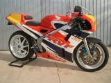 Honda RC30 - 1989, exclusiva, material oficila HRC, basculante, escape ,frenos,llantas etc